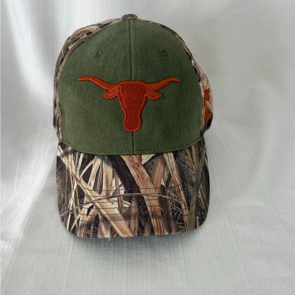 Texas Longhorns Hat Camo Olive Adjustable OSFA NCAA(B147)✨